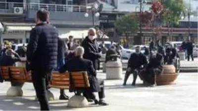 Diyarbakır'da güneşli havayı gören korona virüsü unuttu Diyarbakır'da güneşli havayı gören korona virüsü unuttu