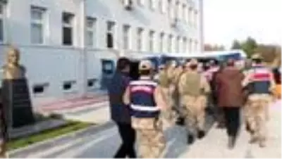 Diyarbakır merkezli 5 ilde terör örgütü PKK'ya yönelik operasyon: 12 şüpheli adliyeye sevk edildi Diyarbakır merkezli 5 ilde terör örgütü PKK'ya yönelik operasyon: 12 şüpheli adliyeye sevk edildi