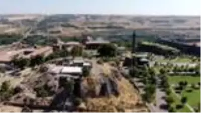 DİYARBAKIR - Roma dönemine ait 1800 yıllık atık su kanalı bulundu DİYARBAKIR - Roma dönemine ait 1800 yıllık atık su kanalı bulundu