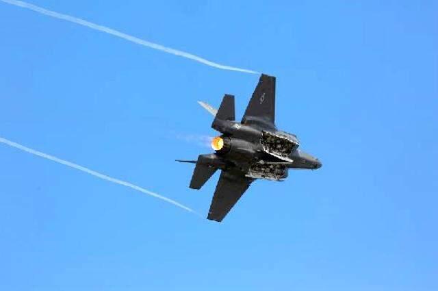 Doğu Akdeniz'de gerilimi tırmandıran adım! Yunanistan'ın F-35 talebine ABD'den olumlu yanıt geldi Doğu Akdeniz'de gerilimi tırmandıran adım! Yunanistan'ın F-35 talebine ABD'den olumlu yanıt geldi