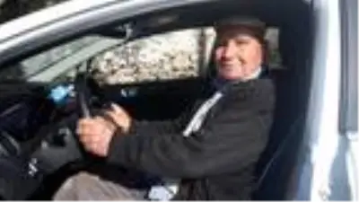 Ehliyet hayali, 75 yaşında gerçek oldu Ehliyet hayali, 75 yaşında gerçek oldu