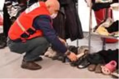 Enkazdan çıkan eşyalar, sahiplerini bekliyor Enkazdan çıkan eşyalar, sahiplerini bekliyor