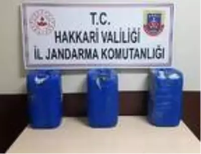 Hakkari'de araziye gizlenmiş 50 kilo eroin ele geçirildi Hakkari'de araziye gizlenmiş 50 kilo eroin ele geçirildi