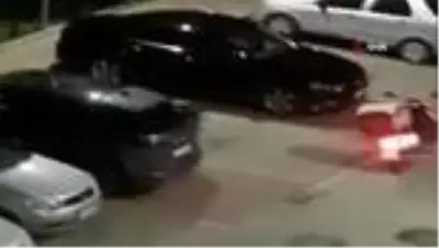 Son dakika 3. sayfa: İstanbul'da motosikletli kuryelerin kavgası kamerada Son dakika 3. sayfa: İstanbul'da motosikletli kuryelerin kavgası kamerada