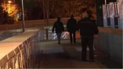 İstanbul'da sokağa çıkma kısıtlamasının sona ermesiyle yollarda hareketlilik başladı İstanbul'da sokağa çıkma kısıtlamasının sona ermesiyle yollarda hareketlilik başladı