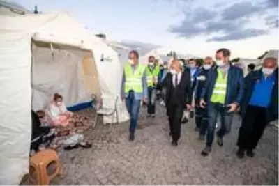 İzmir'de son çadır da bugün kaldırıldı