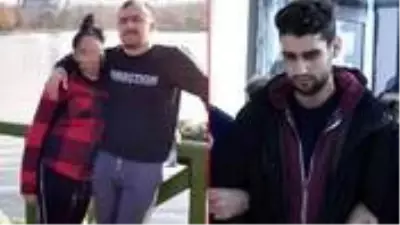 Kadir Şeker'in kurtardığı Ayşe Dırla, eroin dolu araçta yakalandı Kadir Şeker'in kurtardığı Ayşe Dırla, eroin dolu araçta yakalandı