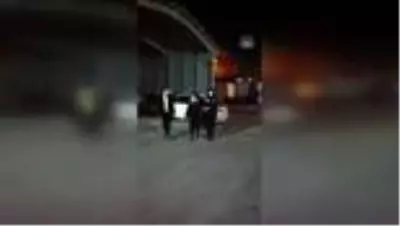 Kadir Şeker'in kurtarmak istediği kadın 900 gram uyuşturucuyla yakalandı - Şüpheliler adliyeye sevk edildi (3) Kadir Şeker'in kurtarmak istediği kadın 900 gram uyuşturucuyla yakalandı - Şüpheliler adliyeye sevk edildi (3)