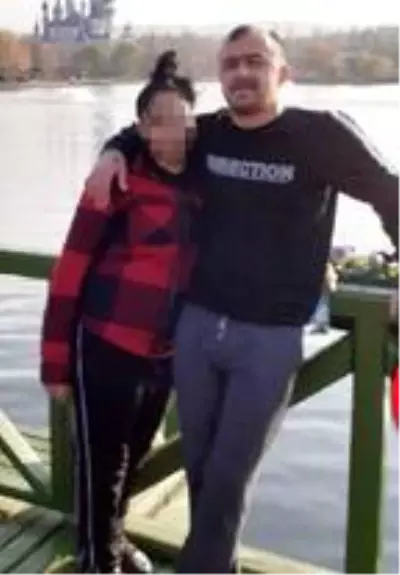 Kadir Şeker'in sevgilisinden dayak yerken kurtardığı kadın, eroinle yakalandı Kadir Şeker'in sevgilisinden dayak yerken kurtardığı kadın, eroinle yakalandı
