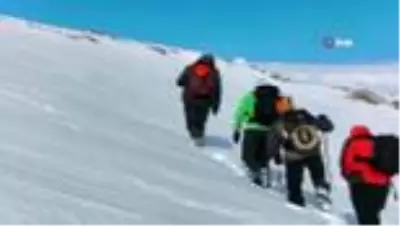 Kangallar dağcılarla zirve yaptı Kangallar dağcılarla zirve yaptı
