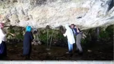 - Kervanların konakladığı Kayaönü Mağarası ilgi görüyor - Kervanların konakladığı Kayaönü Mağarası ilgi görüyor