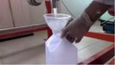 Kimya öğretmenleri günde 6 ton dezenfektan üretiyor Kimya öğretmenleri günde 6 ton dezenfektan üretiyor
