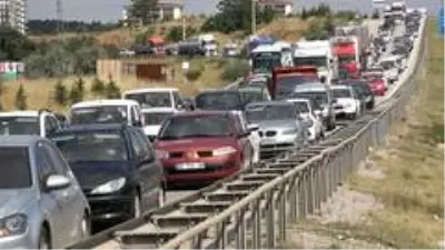 Kış lastiği uygulaması 1 Aralık'ta başlıyor, uymayana 776 lira ceza kesilecek Kış lastiği uygulaması 1 Aralık'ta başlıyor, uymayana 776 lira ceza kesilecek