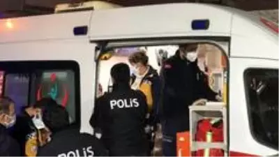 Kız meselesi yüzünden 2 kişiyi bıçakladı Kız meselesi yüzünden 2 kişiyi bıçakladı