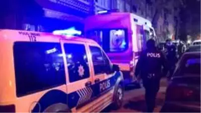 Kız meselesi yüzünden 2 kişiyi bıçakladı Kız meselesi yüzünden 2 kişiyi bıçakladı
