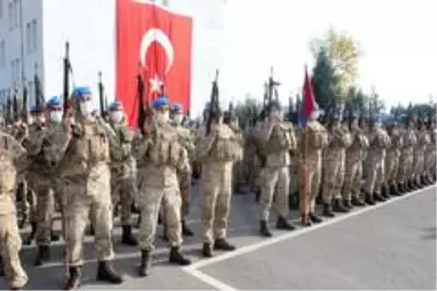 Komandolar barış için Suriye'ye uğurlandı Komandolar barış için Suriye'ye uğurlandı