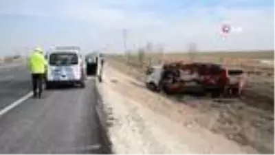 Konya'da devrilen vincin sürücüsü yaralandı Konya'da devrilen vincin sürücüsü yaralandı