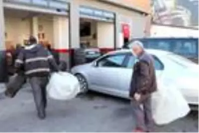 Lastikçilerde 1 Aralık yoğunluğu Lastikçilerde 1 Aralık yoğunluğu