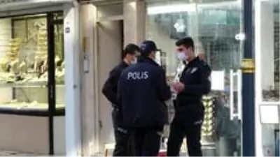 Merdivenlerden düşen şahıs hayatını kaybetti Merdivenlerden düşen şahıs hayatını kaybetti