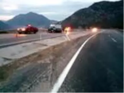 Son dakika haberleri | Otomobille kamyonet çarpıştı: 1 ölü, 4 yaralı Son dakika haberleri | Otomobille kamyonet çarpıştı: 1 ölü, 4 yaralı