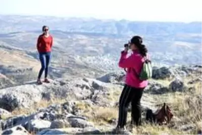 (Özel haber) Doğaseverler, Güneydoğu'nun Kapadokya'sında (Özel haber) Doğaseverler, Güneydoğu'nun Kapadokya'sında