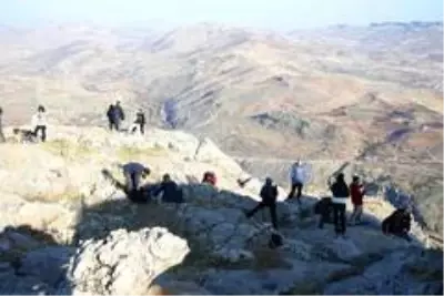 (Özel haber) Doğaseverler, Güneydoğu'nun Kapadokya'sında (Özel haber) Doğaseverler, Güneydoğu'nun Kapadokya'sında