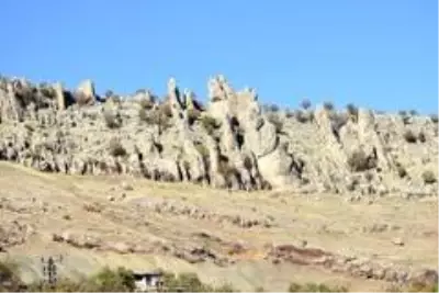 (Özel haber) Doğaseverler, Güneydoğu'nun Kapadokya'sında (Özel haber) Doğaseverler, Güneydoğu'nun Kapadokya'sında
