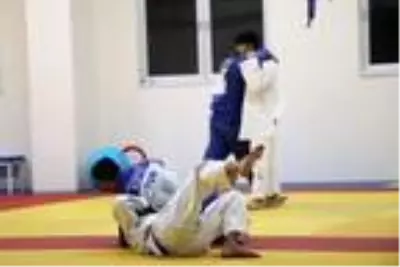 Paralimpik Judo Milli Takımı'nın kampı Karaman'da devam ediyor Paralimpik Judo Milli Takımı'nın kampı Karaman'da devam ediyor