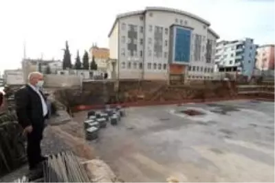 Sarıcami Meydan Projesi'nde Çalışmalar Sürüyor Sarıcami Meydan Projesi'nde Çalışmalar Sürüyor