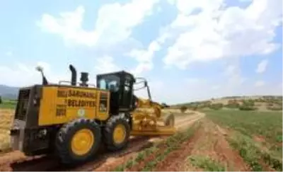 Saruhanlı Belediyesinden arazi yollarında kış bakımı Saruhanlı Belediyesinden arazi yollarında kış bakımı
