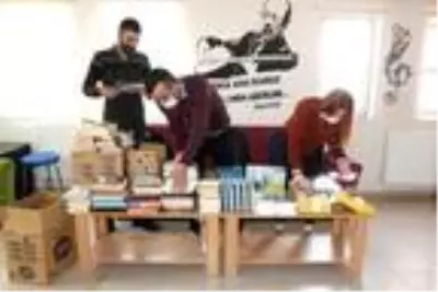 'Sırtımdaki Kütüphane projesiyle 6 bin 200 çocuğa ulaştılar 'Sırtımdaki Kütüphane projesiyle 6 bin 200 çocuğa ulaştılar