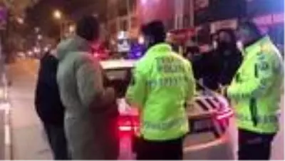 Sokağa çıkma kısıtlamasına uymayanlara para cezası kesildi Sokağa çıkma kısıtlamasına uymayanlara para cezası kesildi