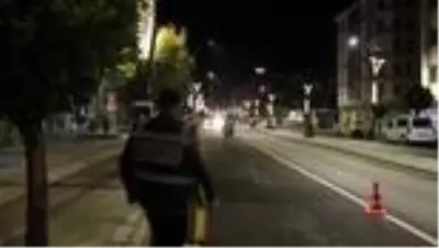 Sokaklar sessizliğe büründü Sokaklar sessizliğe büründü