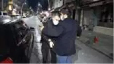Sultangazi'de kaçan alkollü sürücüyü gece kartalları böyle durdurdu Sultangazi'de kaçan alkollü sürücüyü gece kartalları böyle durdurdu