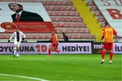Süper Lig: Hes Kablo Kayserispor: 0 - Fatih Karagümrük: 0 (Maç sonucu) Süper Lig: Hes Kablo Kayserispor: 0 - Fatih Karagümrük: 0 (Maç sonucu)