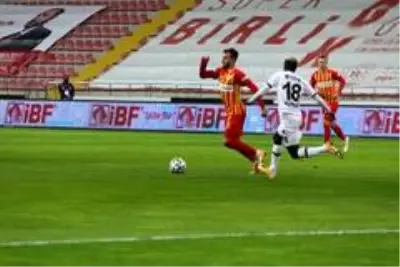 Süper Lig: Kayserispor: 0 Karagümrük: 0 (Maç devam ediyor) Süper Lig: Kayserispor: 0 Karagümrük: 0 (Maç devam ediyor)