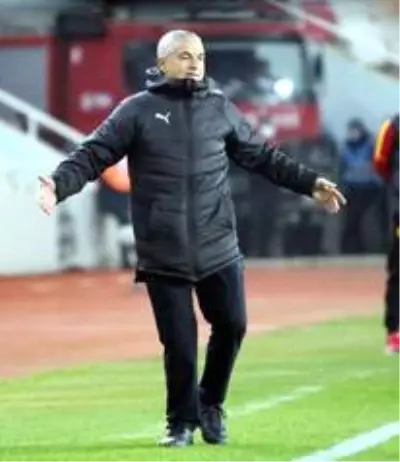 Süper Lig: Sivasspor: 0 - Göztepe: 0 (İlk yarı) Süper Lig: Sivasspor: 0 - Göztepe: 0 (İlk yarı)