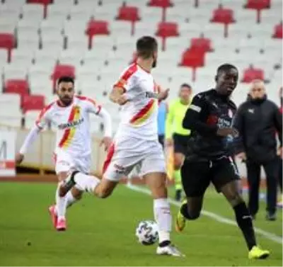 Süper Lig: Sivasspor: 0 - Göztepe: 1 (Maç sonucu) Süper Lig: Sivasspor: 0 - Göztepe: 1 (Maç sonucu)