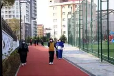 Tamamlanan spor tesisi Atalar'a yeni soluk getirdi Tamamlanan spor tesisi Atalar'a yeni soluk getirdi
