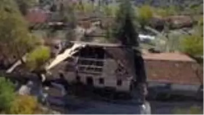 Tarihi 'düğmeli okul binası' turizme kazandırılıyor Tarihi 'düğmeli okul binası' turizme kazandırılıyor