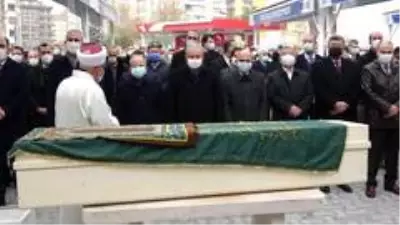 Son dakika haber... TBMM Başkanı Şentop ve Bakan Gül Konya'da cenazeye katıldı Son dakika haber... TBMM Başkanı Şentop ve Bakan Gül Konya'da cenazeye katıldı