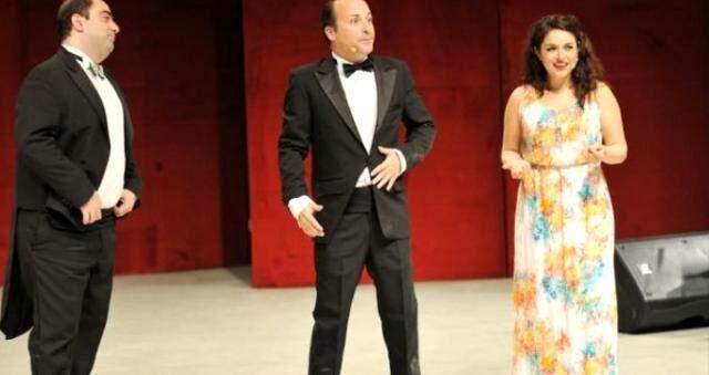 Tolga Çevik kimdir? Tolga Çevik nerelidir? Eşi kimdir? Filmleri ve programları nelerdir? Nerelidir?