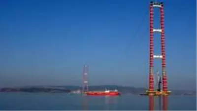 Türk bayrağıyla kaplanan mega bloklar Gelibolu'ya ulaştı Türk bayrağıyla kaplanan mega bloklar Gelibolu'ya ulaştı