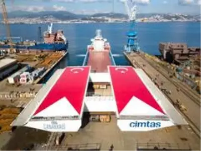 Türk bayrağıyla kaplanan mega bloklar Gelibolu'ya ulaştı Türk bayrağıyla kaplanan mega bloklar Gelibolu'ya ulaştı