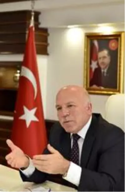 Uluslararası zirvede Büyükşehir'in projesi konuşuldu Uluslararası zirvede Büyükşehir'in projesi konuşuldu