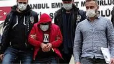 15 yıl önce öldürülen kadının 'koli bandıyla' yakalanan katilinden kan donduran ifade: Gittiğimde bıçaklanmıştı, birkaç kere de ben sapladım 15 yıl önce öldürülen kadının 'koli bandıyla' yakalanan katilinden kan donduran ifade: Gittiğimde bıçaklanmıştı, birkaç kere de ben sapladım