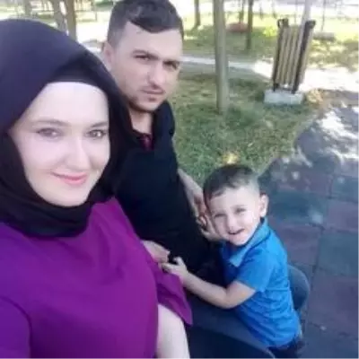 Çocuğunu kucağına alamadan koronaya yenilen anne son yolculuğuna uğurlandı Çocuğunu kucağına alamadan koronaya yenilen anne son yolculuğuna uğurlandı
