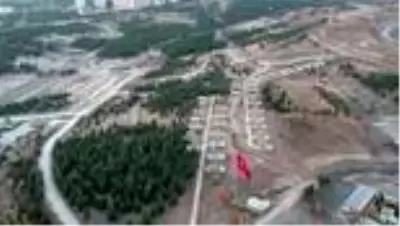 Milli Savunma Bakanı Akar gaziler ile birlikte fidan dikti Milli Savunma Bakanı Akar gaziler ile birlikte fidan dikti