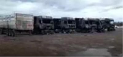 Alev alev yanan 5 tır kullanılmaz hale geldi Alev alev yanan 5 tır kullanılmaz hale geldi