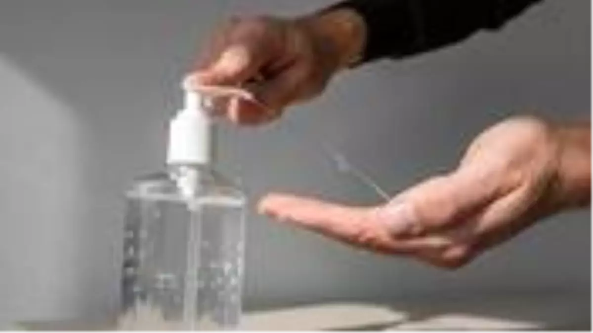 Alkol bitince dezenfektan içen 8 kişi hayatını kaybetti